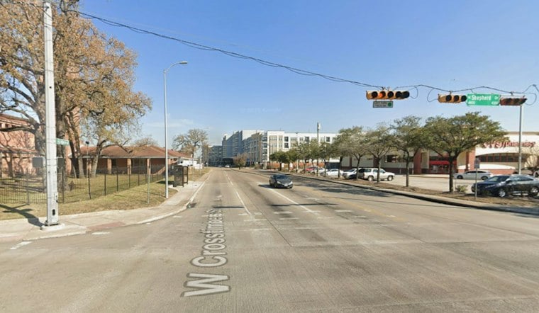 Stabbing Suspect Barricades Self in Independence Heights Home, HPD Surrounds House