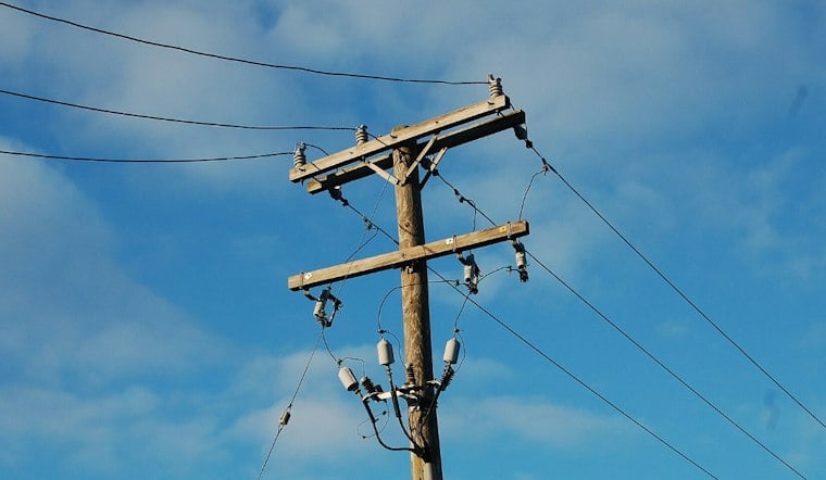 Pole Fire Knocks Out Power to 4,500 West Seattle, South Park Customers