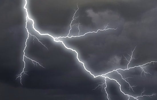Storm Shift: Houston Swelters as Flood Fears Move North and East