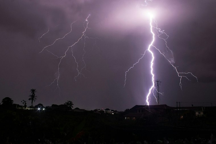 Stormy Monday Soaks Phoenix: Thunderstorms, Flood Fears Before Sun Roars Back