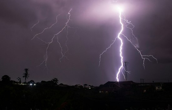 Stormy Monday Soaks Phoenix: Thunderstorms, Flood Fears Before Sun Roars Back