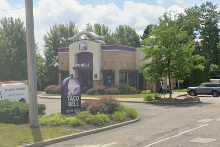 Stow Family Pushes Ohio Bill Requiring Escape Lanes at Certain New Drive-Thrus