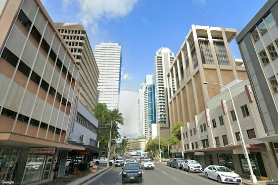 Sunny Skies, Dangerous Nolo Swell Pound Waikiki and Honolulu’s South Shore
