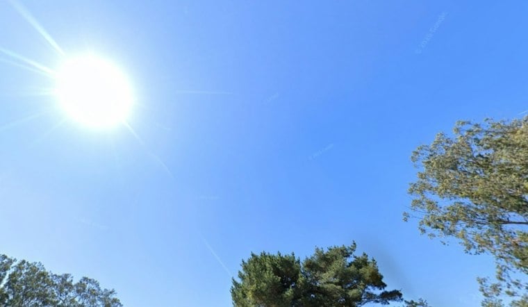 Sunny Skies, Whipping Winds: San Francisco Braces for Blustery Bay Weekend