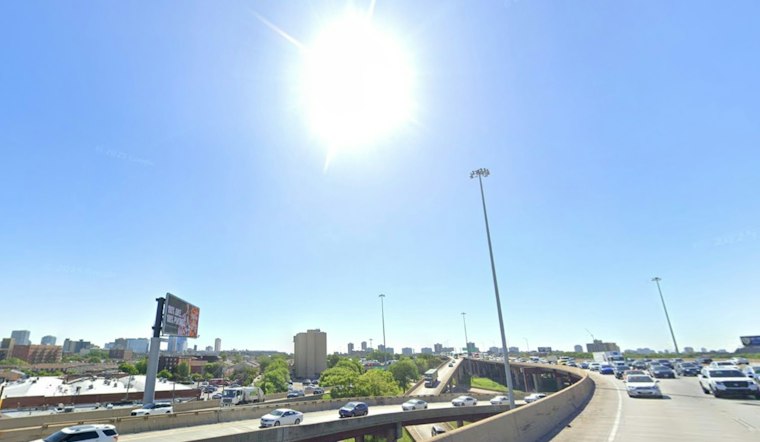 Sunny Sunday Shines On Chicago