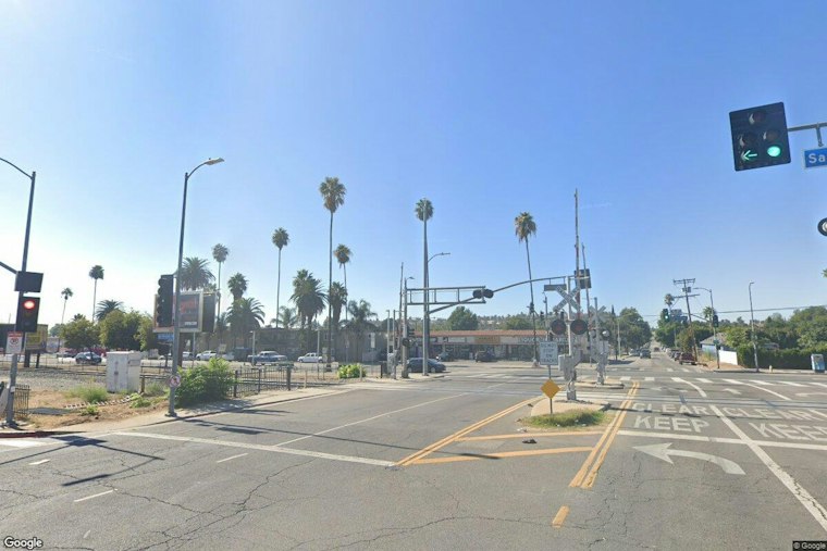 Sylmar Structure Fire Reported on Foothill Boulevard