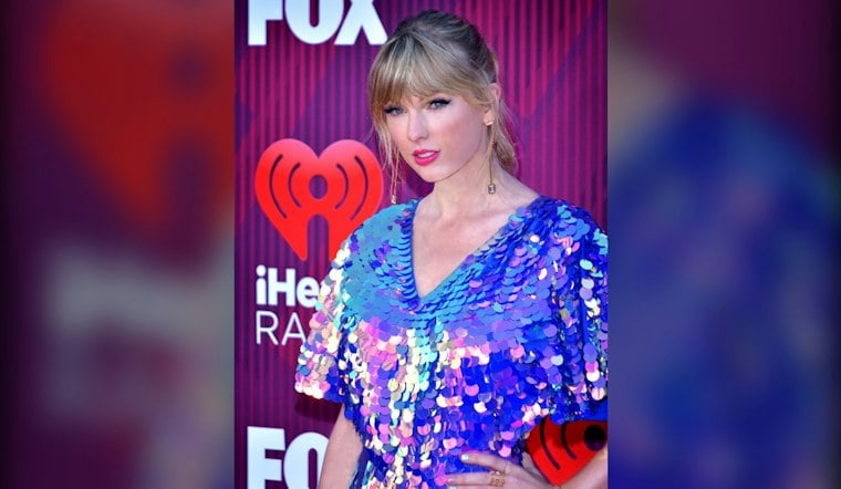 Taylor Swift Earns First CMA Nod in Four Years