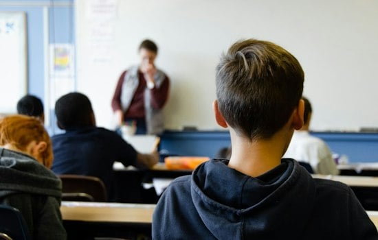 Tentative Puyallup contract would tie extra pay to overloaded classes