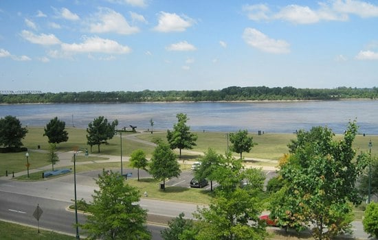 Thousands Fill Memphis's Tom Lee Park for St. Jude Walk, Chase $900K Goal
