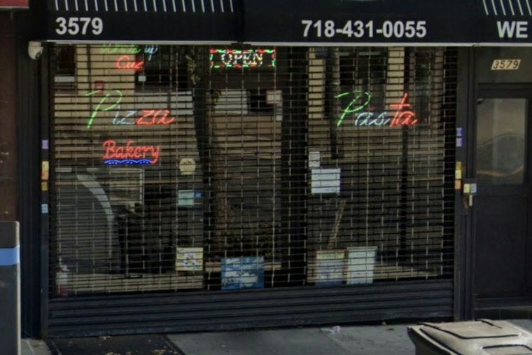 Throggs Neck Pizzeria Owner's Free-Slice Sign Feeds a Hungry Bronx
