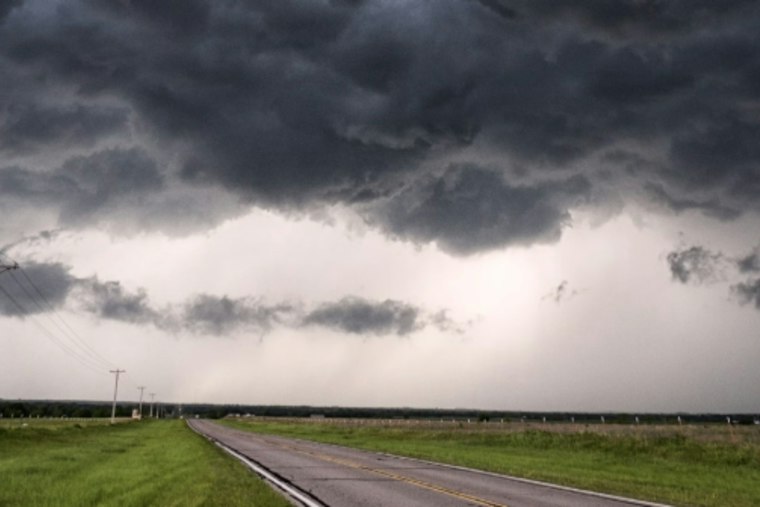 Thunderstorms, Gusty Winds to Soak Minneapolis by Lunchtime