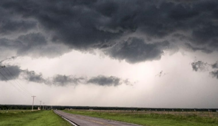 Thunderstorms, Gusty Winds to Soak Minneapolis by Lunchtime