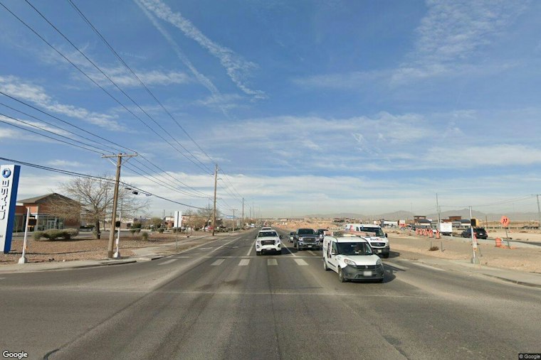 Tierra Este Road Floods Near El Dorado High, Drivers Push Through Rising Water