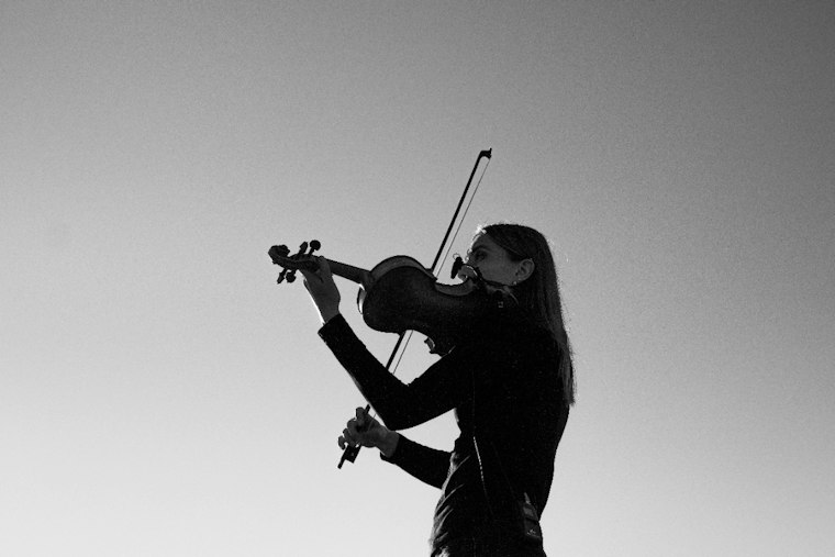 Trap Violinist Clejan Brings Show to Beam Live in OKC