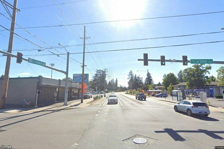 TriMet Lift Bus Critically Injures Bicyclist on SE 136th in Powellhurst-Gilbert