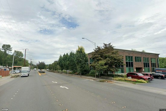 Tukwila Officers Lift Car Off Man Pinned During 4 A.M. Push Uphill