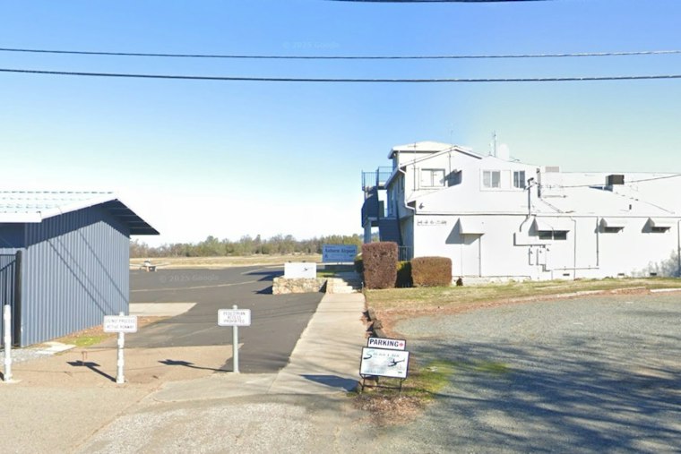 Twin-Engine Jet Skids Off Auburn Airport Runway, All Aboard Walk Away