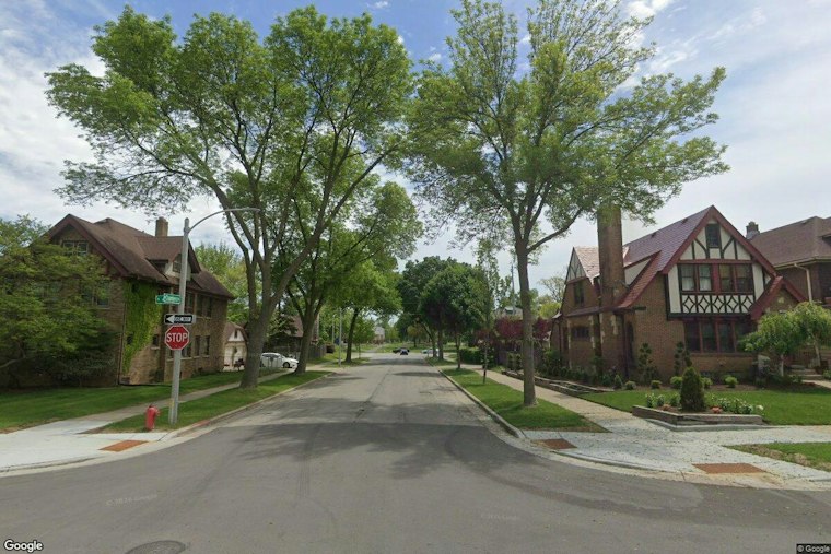 Two Pit Bulls Maul Pregnant Woman, Kill Small Dog in Milwaukee Attack