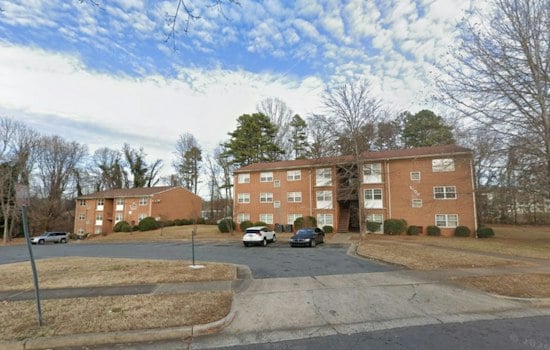 Two Shot at West Charlotte Housing Complex, One Man Later Dies
