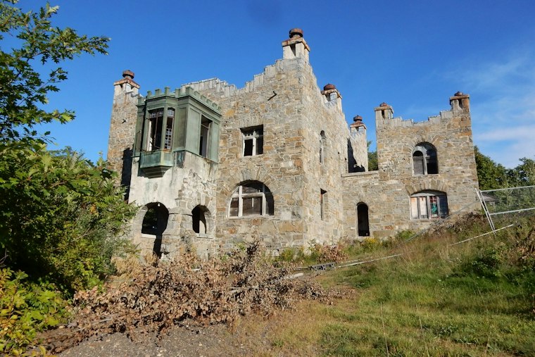 Two Teens Charged in Arson That Doomed Gilford's Kimball Castle