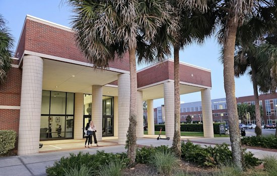 UCF Says 3,000 Financial-Aid Cases Remain Under Review as Petition Seeks Answers