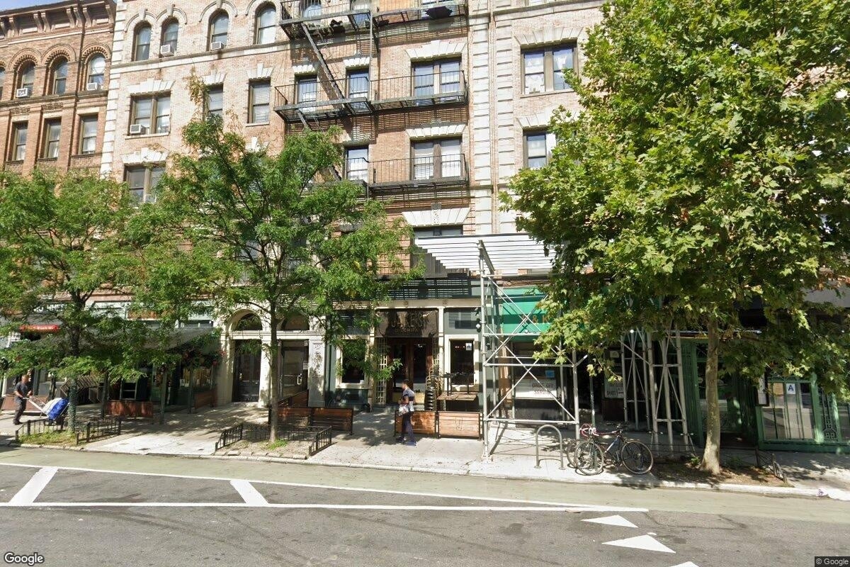 hoodline.com - Mallory Decker - Jake's Dilemma Upper West Side Bar Closing After 32 Years
