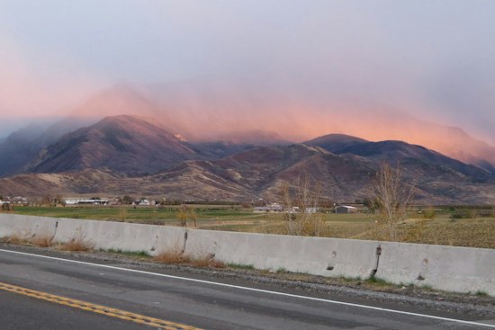 Utah Mom's 15-Year Cancer Hike for Daughter Izzy Nears $40,000 Goal