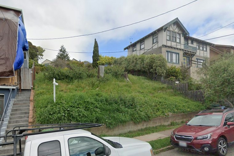 Vacant Berkeley Hills Lot Near Grotto Rock Park Set For Duplex Infill