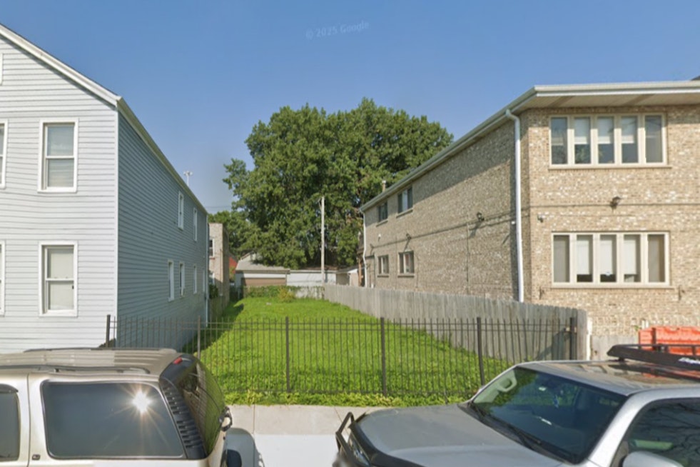 Vacant Pilsen Lot Since 2007 Set for Three-Unit Building on Desplaines Street