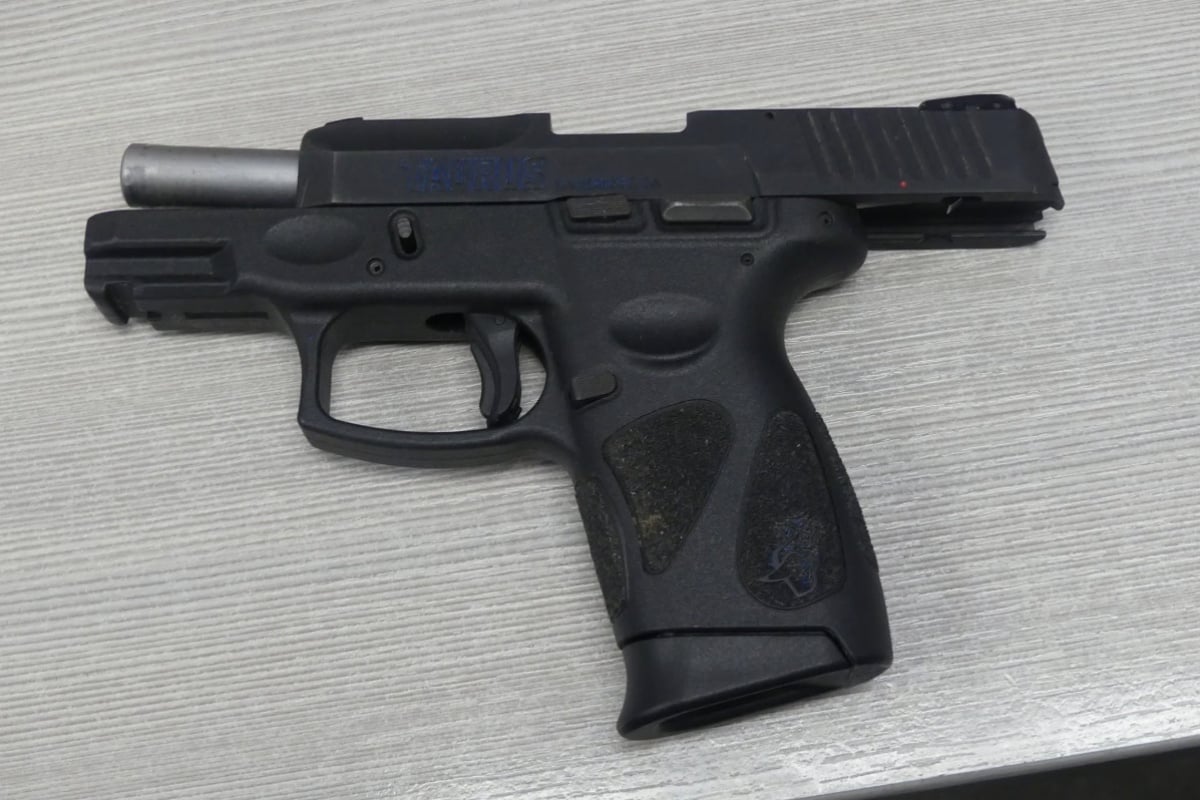 Van Horn Park Foot Chase Ends With Loaded 12-Round Gun, Crack Cocaine