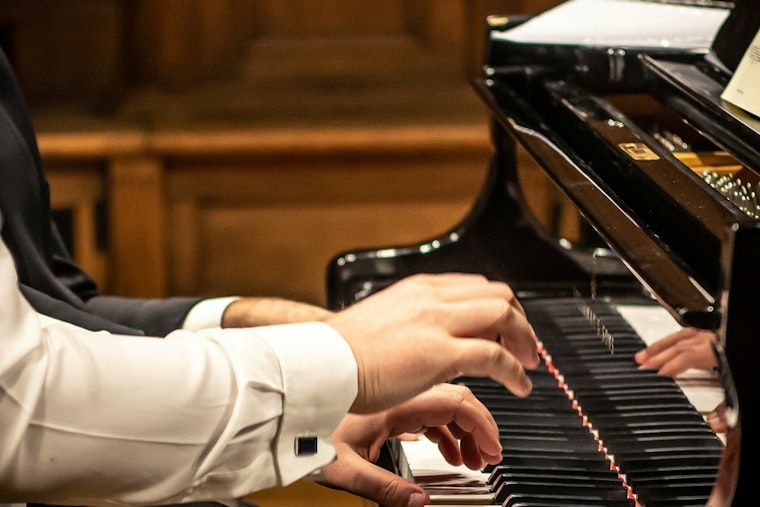 Vanderbilt Piano Duo Opens Blair Season With Four Hands, One Keyboard