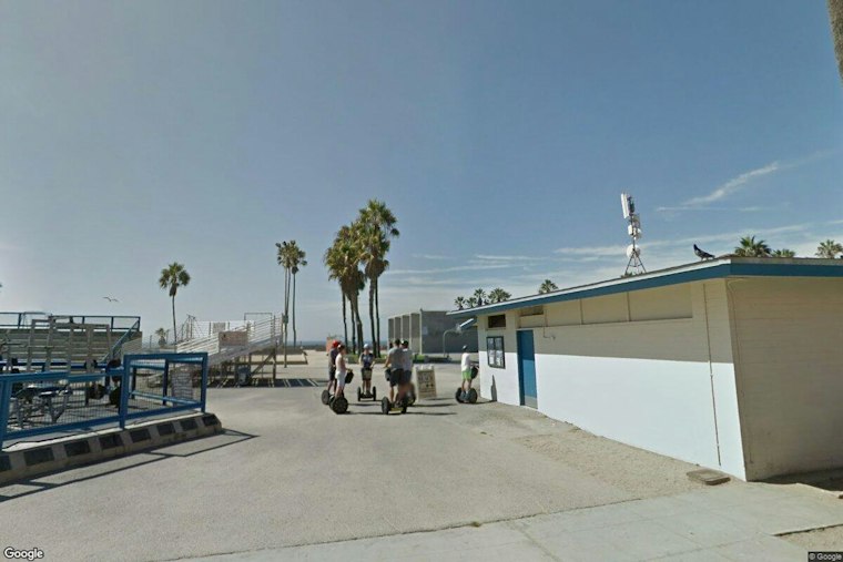 Venice Beach Ranks Second Among World's Most Complained-About Beaches, Cleanliness Is a Major Theme