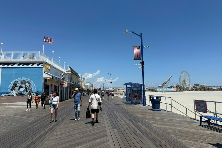 Vintage Hot Rods Hit Wildwood Sand Oct. 3-4 as Race of Gentlemen Returns