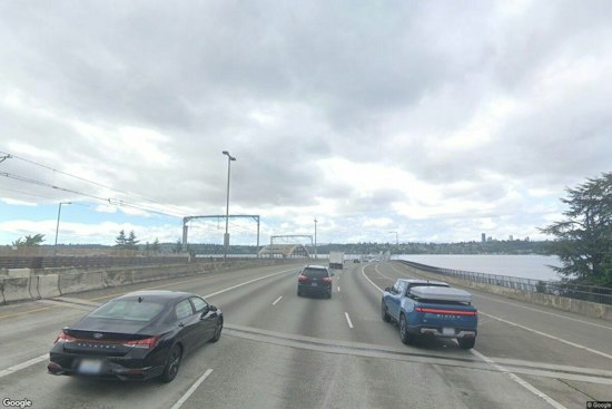 Viral Video Shows Car Racing Down I-90 Trail Over Lake Washington, WSP Investigating