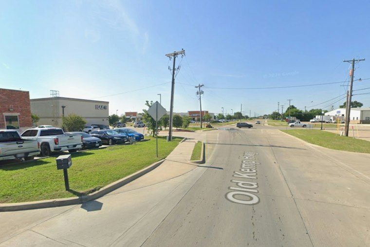 Waffle House Scatters Into Kaufman as County Booms Along Highway 175