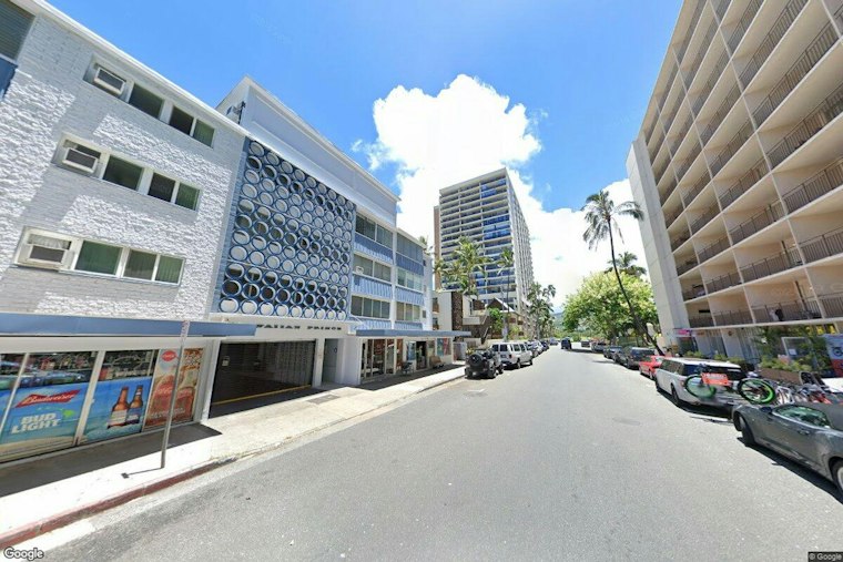 Waikīkī Co-op Owners Face $11,234 Bill After About 152% Fee Increase