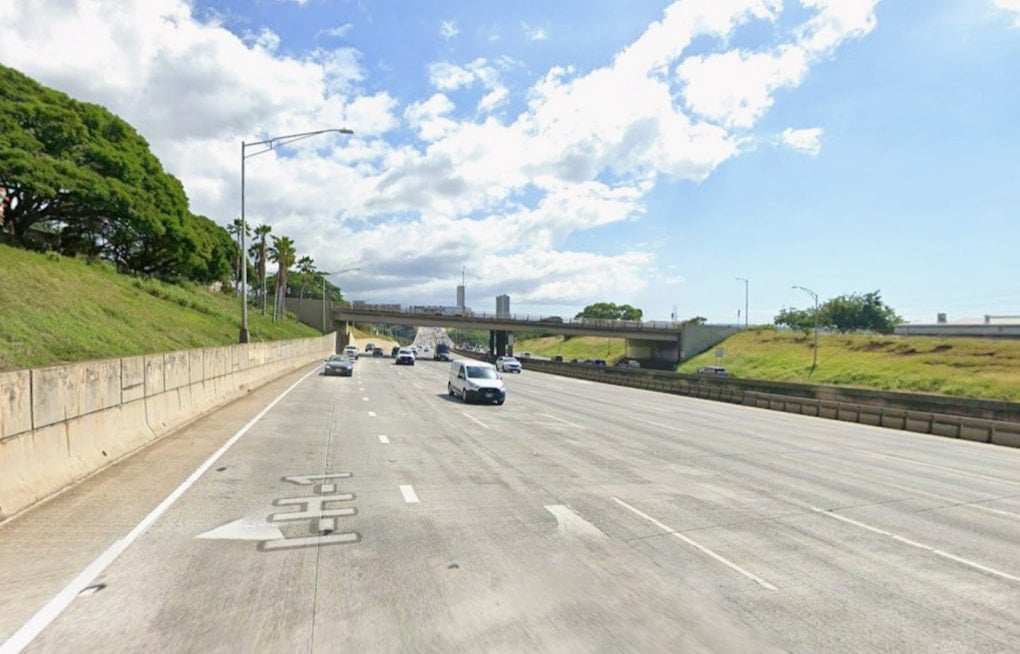 Waimalu H-1 Crash Leaves Motorcyclist Critical After Hitting Stalled Car
