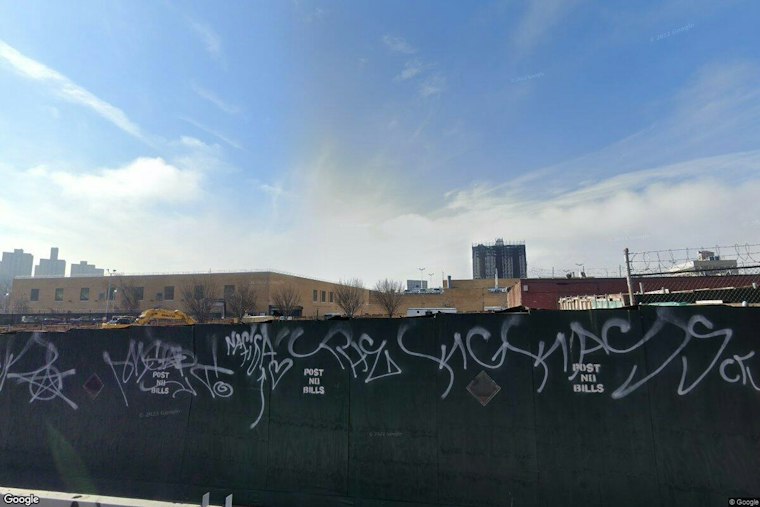 Washington Heights Eyes Eight-Story Charter School for Vacant Broadway Lot