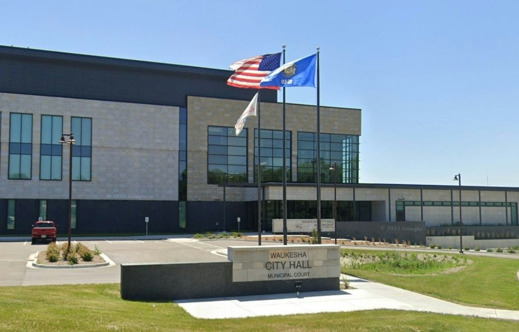 Waukesha Man Gets Prison Time for Drunken Crash Into City Hall Sign