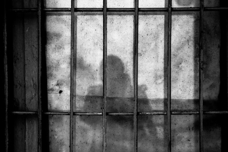 Wauwatosa Man In Packers Robe Charged After Bar Break-In, Kids Found Alone