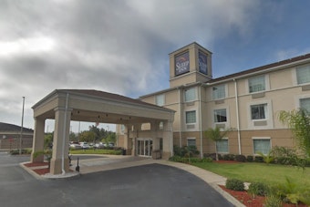 Welaka Woman, 41, Arrested After Palatka Hotel Visit; Accounts Differ on Alleged Assault