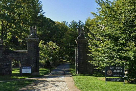 Wellesley College Makes Tuition Free for Families Earning Up to $200,000