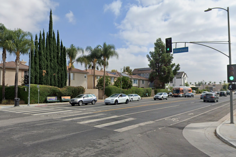 West Hills Pedestrian Killed on Roscoe Boulevard, Driver Stayed at Scene
