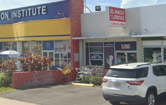 West Miami's El Mago De Las Fritas Still Slings Cuban Burgers After 40 Years