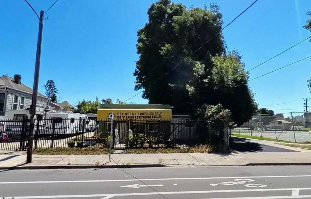 West Oakland Infill Plan Proposes Six Homes on Old Garden Store Lot