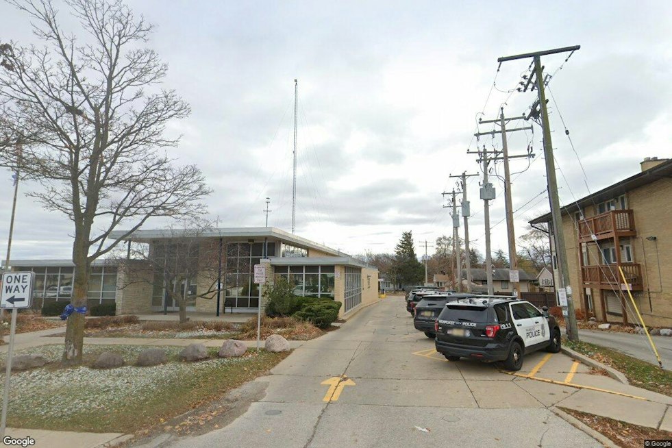 Whitefish Bay Keeps Silver Spring Meters During Transition After Parking Vendor Shutdown