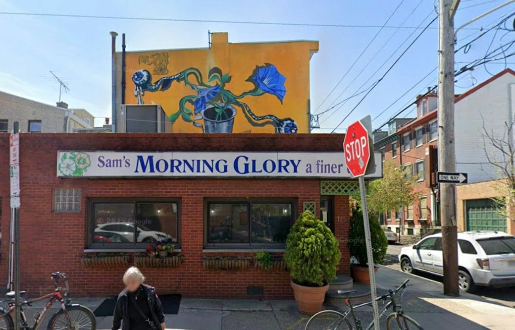 Whitmer Stumps for Shapiro at South Philly Diner Famous for Anti-Scalia Frittata