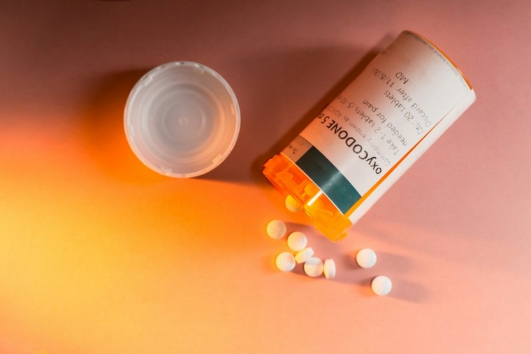 Williston Walgreens Pharmacist Accused Of Faking Oxycodone Scripts, Faces 44 Charges