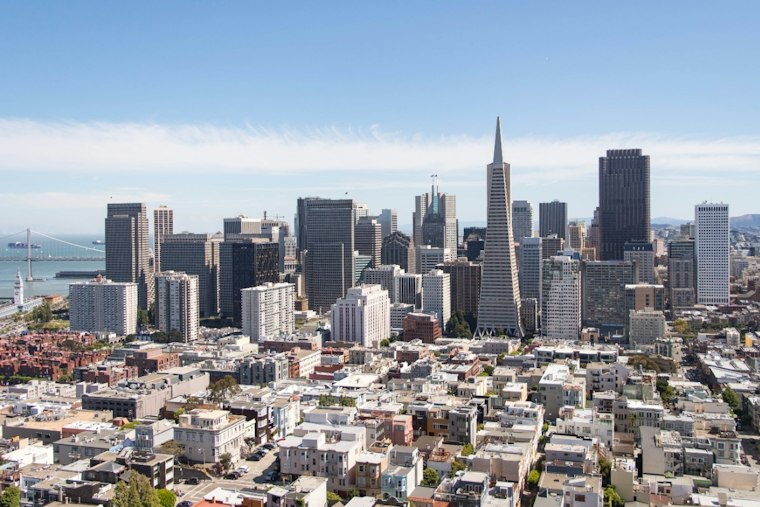 Windy San Francisco Sunday Whips Up Bay as Mild Week Moves In