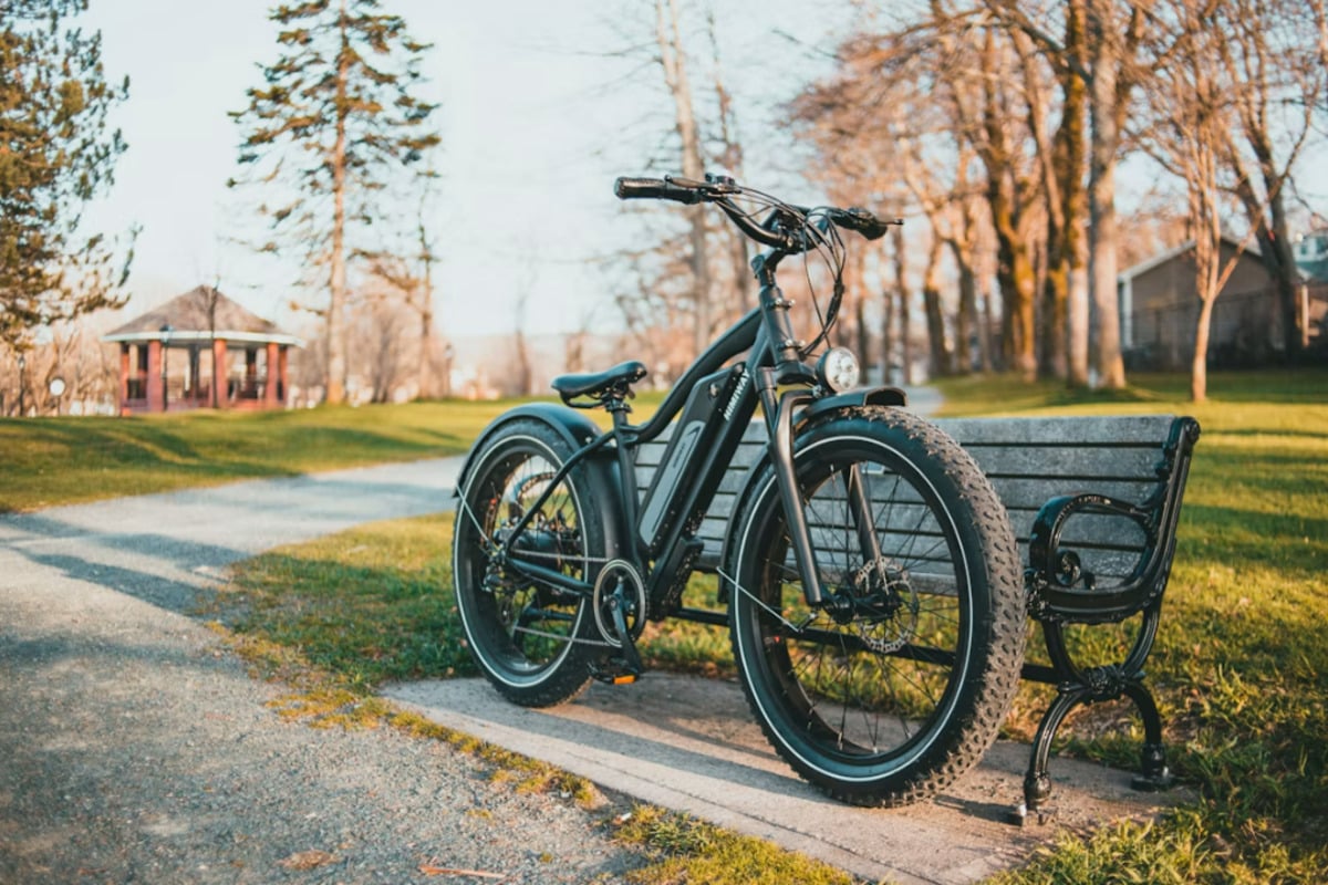 Winters Bans E-Bikes From Sidewalks, Parks and Creekwalk After Teen's Wild Chase